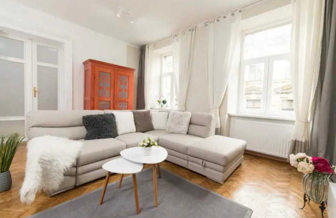 Charming Apartament City Center Timişoara Exterior foto
